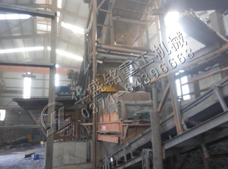 鋼渣破碎機(jī)現(xiàn)場