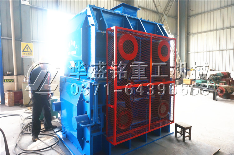 四輥破碎機(jī)圖片