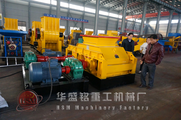 大型對(duì)輥破碎機(jī)在啟動(dòng)時(shí)要注意哪些事項(xiàng)